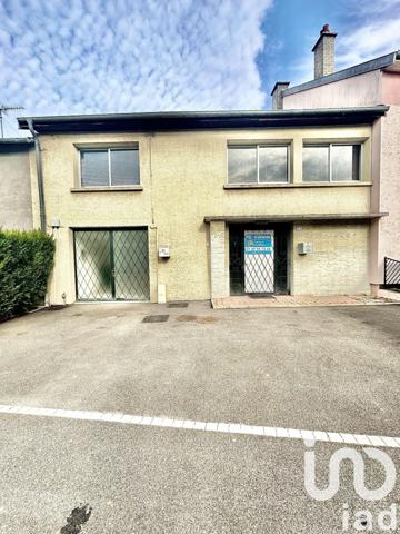 Maison 7 pièces de 266 m² à Gironcourt-sur-Vraine (88170)