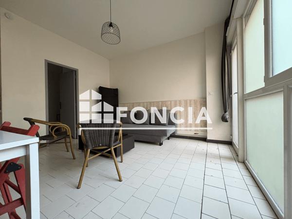 Location Studio meublé 23.9 m² - 16 RUE GRETRY Nimes 30000