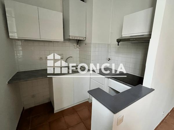 Location Appartement 2 pièces 52.9 m² - 6-8-10 RUE GAVEAU Beziers 34500