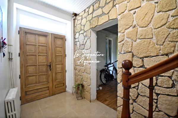 Maison de village en pierre rénovée avec jardin