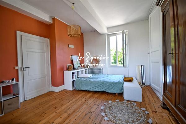 Maison de village en pierre rénovée avec jardin