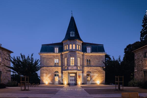 Domaine et Château d'exception déployé sur 15 hectares