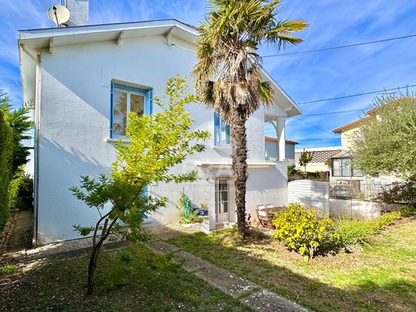 CENTRE VILLE - Charmante maison rénovée avec jardin