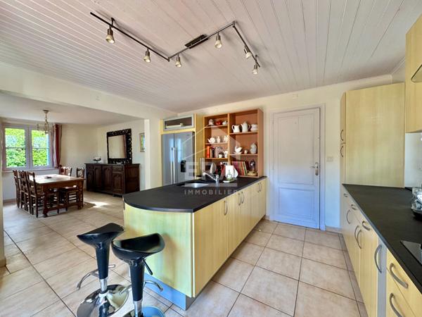 CENTRE VILLE - Charmante maison rénovée avec jardin