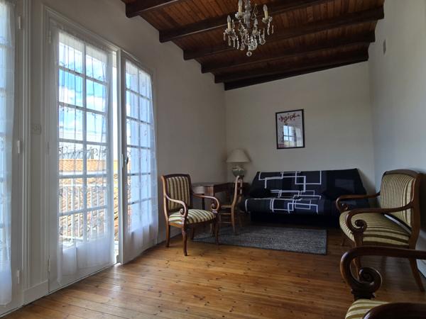 Immeuble
                                                                                                                                                
                                                                                                                                                
                                                                                                                                                
                                                    
                                                                                                                                                                                                                                                                                                                        97.22  m²