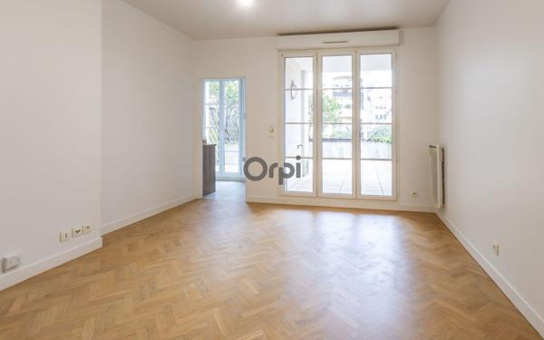 Appartement à vendre    2 pièces • 43,05 m2 Le Plessis-Robinson