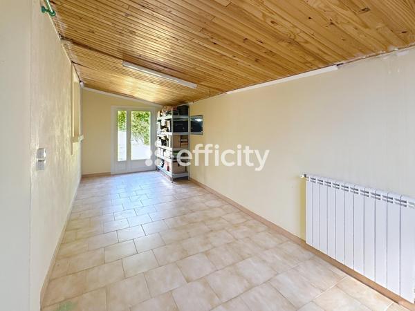 Maison
         5 pièces
        - 132 m² Exclusivité 520 000 € *