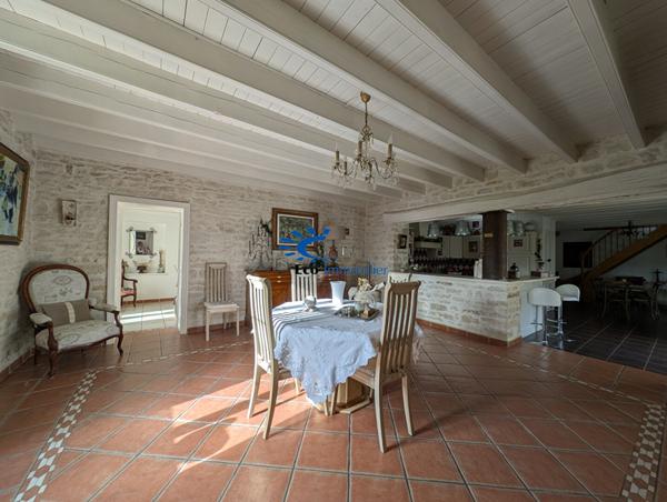 Maison Courcon 9 pièce(s) 278 m2  Courcon