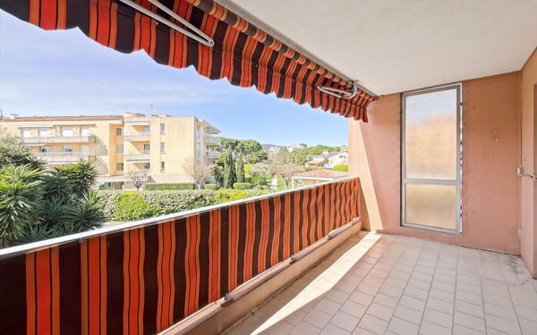 Appartement à vendre    3 pièces • 68 m2 Antibes