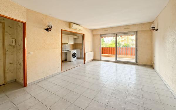 Appartement à vendre    3 pièces • 68 m2 Antibes
