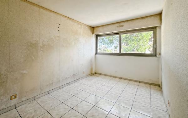 Appartement à vendre    3 pièces • 68 m2 Antibes