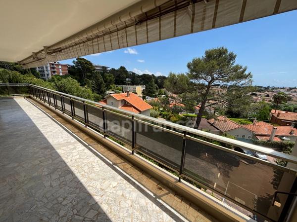 Appartement d’angle à vendre 4 pièces LE CANNET (06), garage, cave !