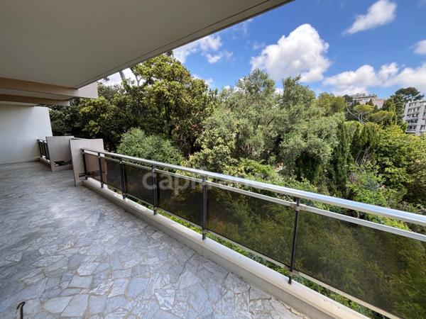 Appartement d’angle à vendre 4 pièces LE CANNET (06), garage, cave !