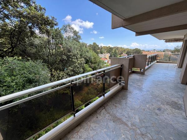 Appartement d’angle à vendre 4 pièces LE CANNET (06), garage, cave !