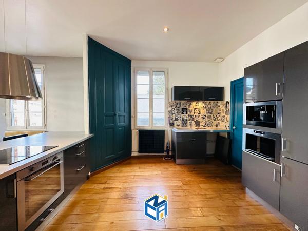 Appartement T3 en duplex avec cave de 100m2