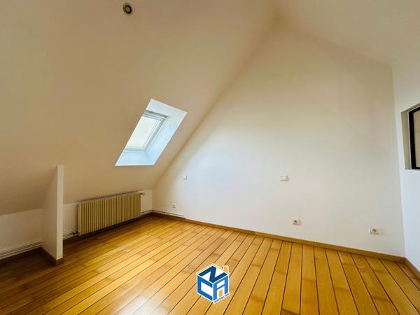 Appartement T3 en duplex avec cave de 100m2