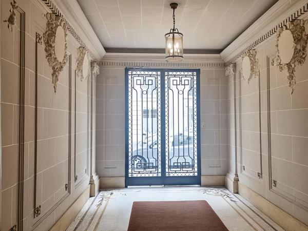 Quartier TERNES - beau 3 pièces avec balconnets