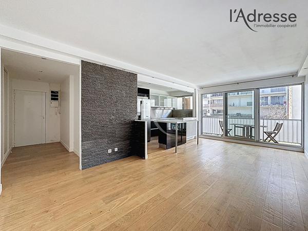 PUTEAUX / 3 pièces de 64 m² avec balcons cave et parking