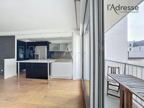 PUTEAUX / 3 pièces de 64 m² avec balcons cave et parking