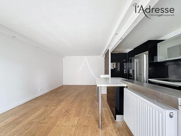 PUTEAUX / 3 pièces de 64 m² avec balcons cave et parking