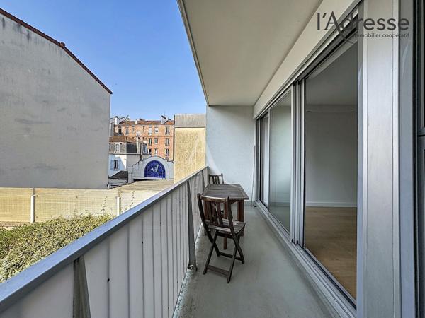 PUTEAUX / 3 pièces de 64 m² avec balcons cave et parking