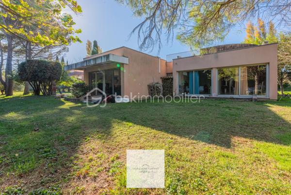 Maison d architecte de 259 m²