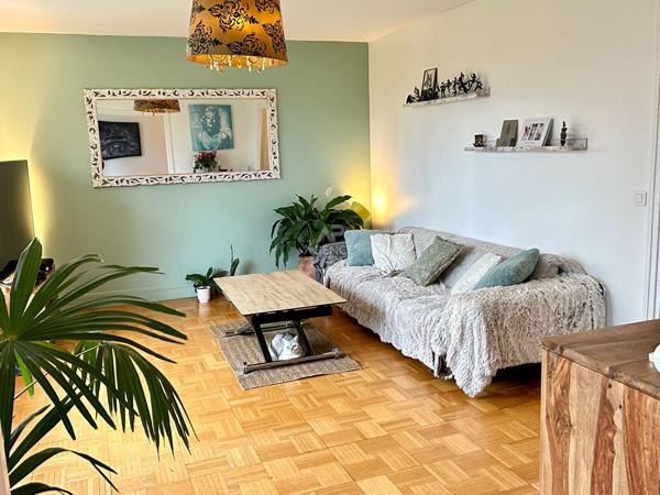 Appartement Maisons Laffitte 3 pièce(s) 59.92 m2

Loyer €1 400/moischarges comprises **

- Ref : 4970