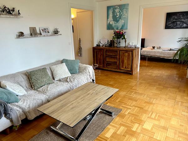Appartement Maisons Laffitte 3 pièce(s) 59.92 m2

Loyer €1 400/moischarges comprises **

- Ref : 4970