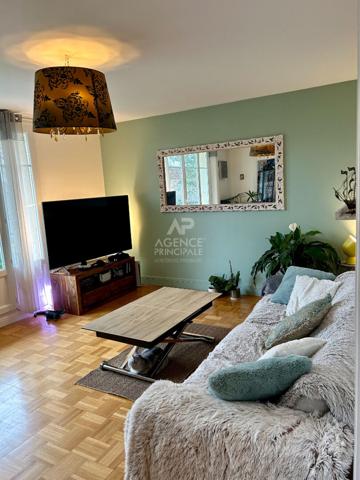 Appartement Maisons Laffitte 3 pièce(s) 59.92 m2

Loyer €1 400/moischarges comprises **

- Ref : 4970