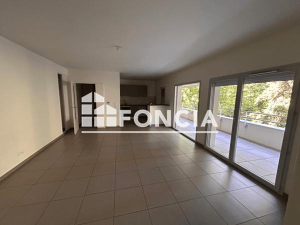 Location Appartement 3 pièces 77.02 m² - 685 RUE DES COMBES Chambery 73000