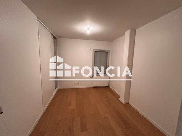 Location Appartement 3 pièces 77.02 m² - 685 RUE DES COMBES Chambery 73000
