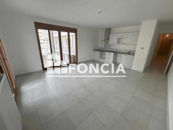 Location Appartement 3 pièces 66.2 m² - 8 AVENUE HENRI BARBUSSE Annemasse 74100