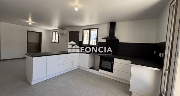 Location Appartement 3 pièces 79.23 m² - Lauris 84360