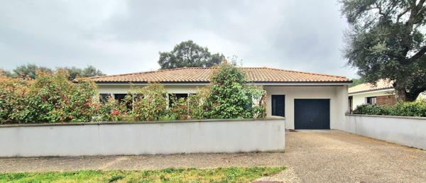 Labenne, à quelques minutes des plages, maison contemporaine de plain-pied, 5 chambres avec vaste pièce de vie