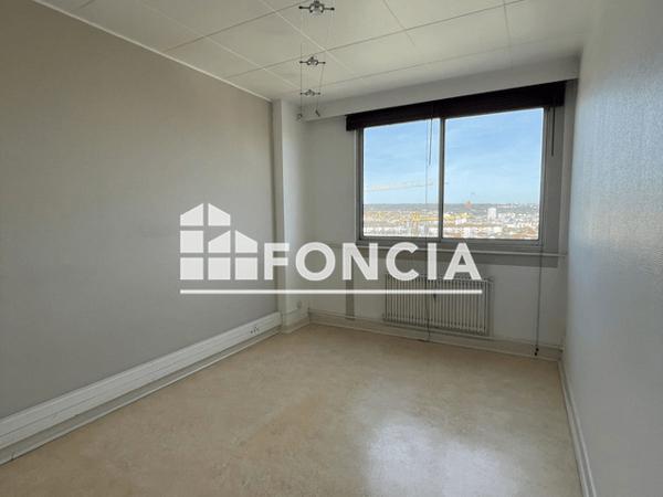 Location Appartement 4 pièces 90.82 m² - 9 SQUARE DE LIEGE Vandoeuvre 54500