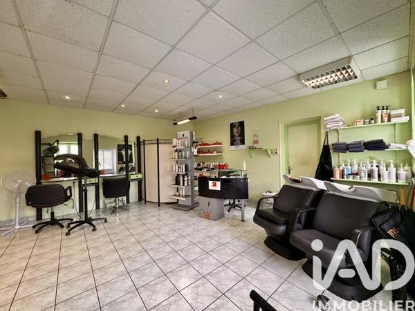 Esthétique, Coiffure​ à vendre 51,87 m² Les Ulmes