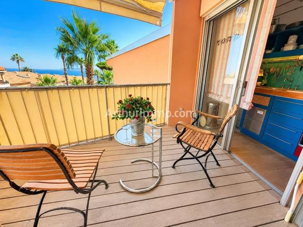 Vente                                                      Appartement
                        
                     1 pièces                      38 m2                     à Sainte-Maxime