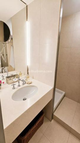 Vente                                                      Appartement
                        
                     1 pièces                      38 m2                     à Sainte-Maxime