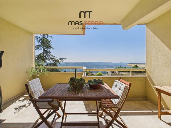Appartement
         3 pièces
        - 71 m² Exclusivité 264 000 € *