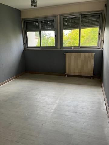 Maison proche commodités.