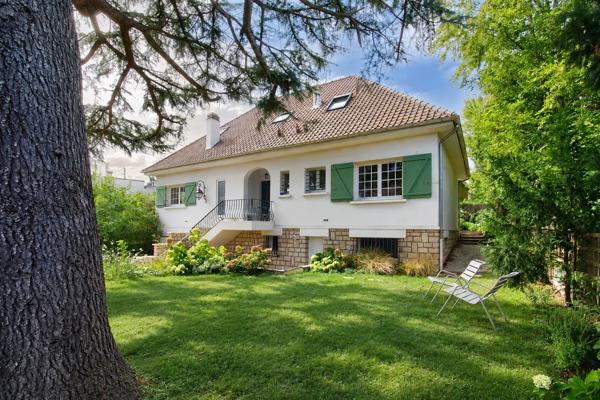 Maison Bougival - SAINT-MICHEL