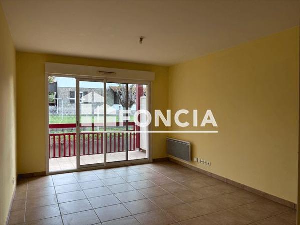 Location Appartement 2 pièces 37.6 m² - 67 BOULEVARD DU GENERAL DE GAULLE Hendaye 64700