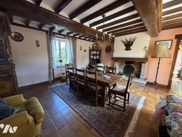 Très belle maison en pierre avec dépendances sur 1ha59 de terre libre.