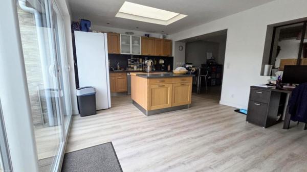 Maison familiale 4 chambres avec jardin et garage