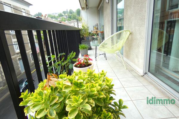 Grand T4 ASCENSEUR BALCON STATIONNEMENT Aurillac (15000)