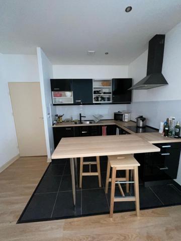 8 appartements meublés, 1 cabinet médical pour trois praticiens.