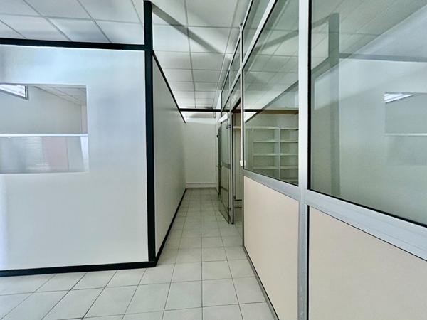 Bureaux à louer de 51,20 m² au 1er étage à Fort-de-France, Martinique - Exclusivité ERA STI CARAIBES