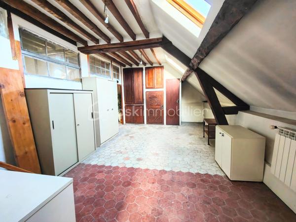 Immeuble de 210,19 m²