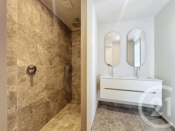 Appartement F4 à vendre  4 pièces - 200,19 m2 CAGNES SUR MER - 06