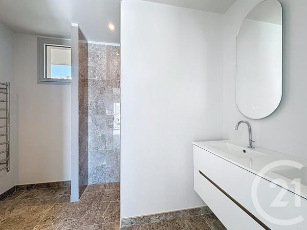 Appartement F4 à vendre  4 pièces - 200,19 m2 CAGNES SUR MER - 06